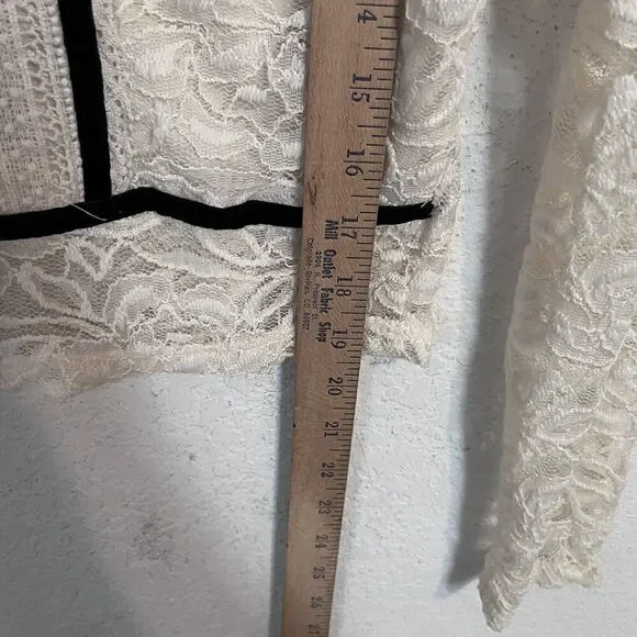 Vintage Y2K Lacey Top Women Large Feminine Ivory Coquette Bridgerton USA Made - Picture 8 of 8